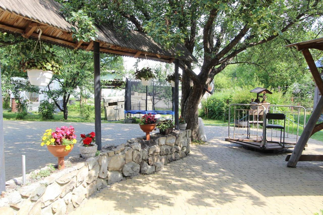 Котедж "Явірник" Tatariv Exterior photo